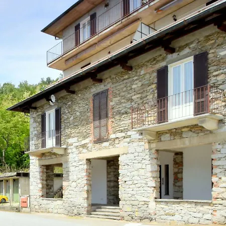 Spacious Lakeside In Piedmont, Italy غيفّا
