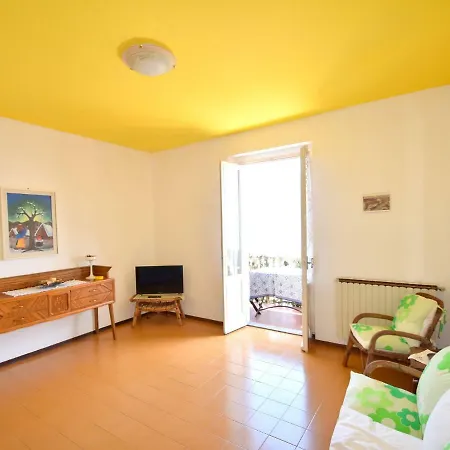 Spacious Lakeside In Piedmont, Italy 公寓